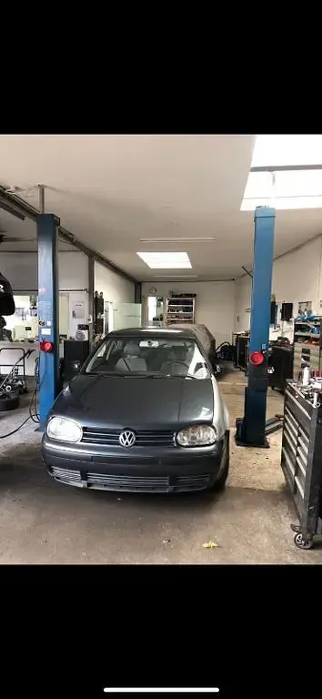 Gebraucht VW Golf IV Basis 110 PS (80 kW) 2001 Grau Limousine