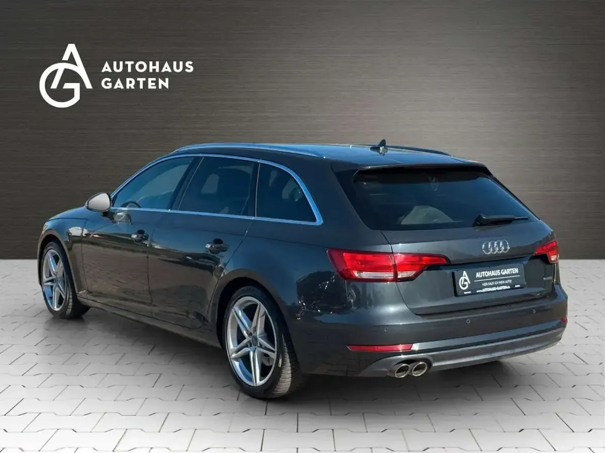 Gebraucht Audi A4 S-Line 190 PS (139 kW) 2015 Grau Kombi