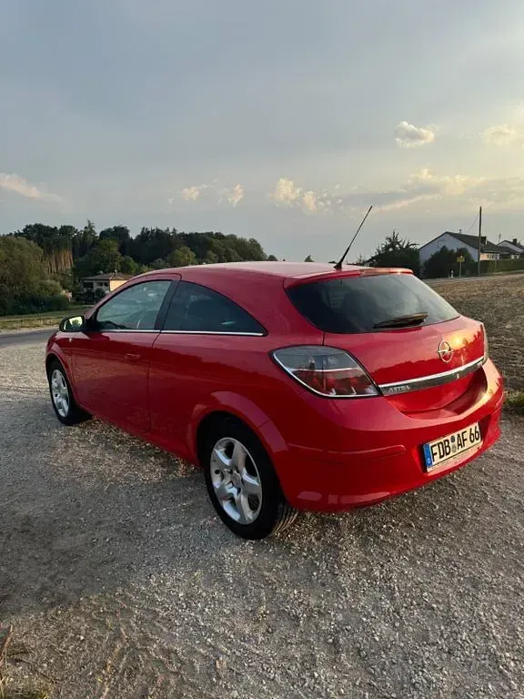 Gebraucht Opel Astra GTC 116 PS (85 kW) 2009 Grau Limousine