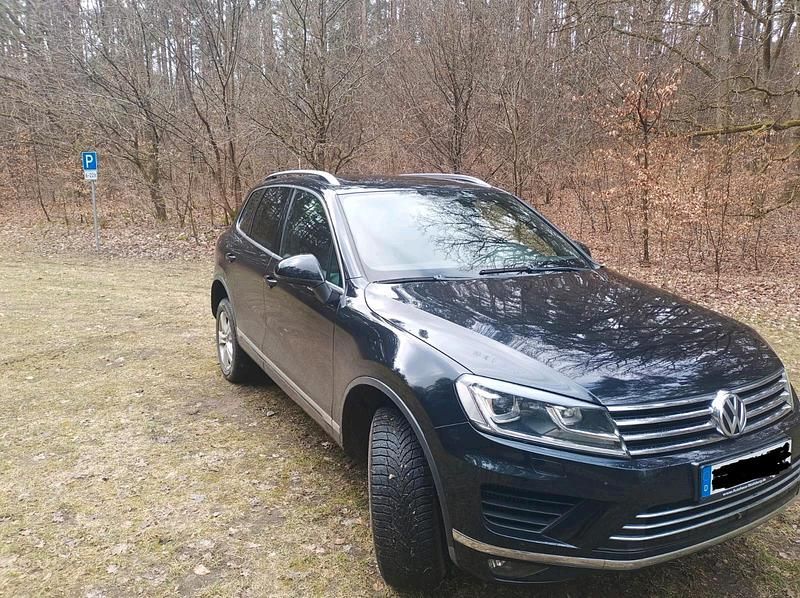 Gebraucht VW Touareg 262 PS (192 kW) 2015 Schwarz SUV