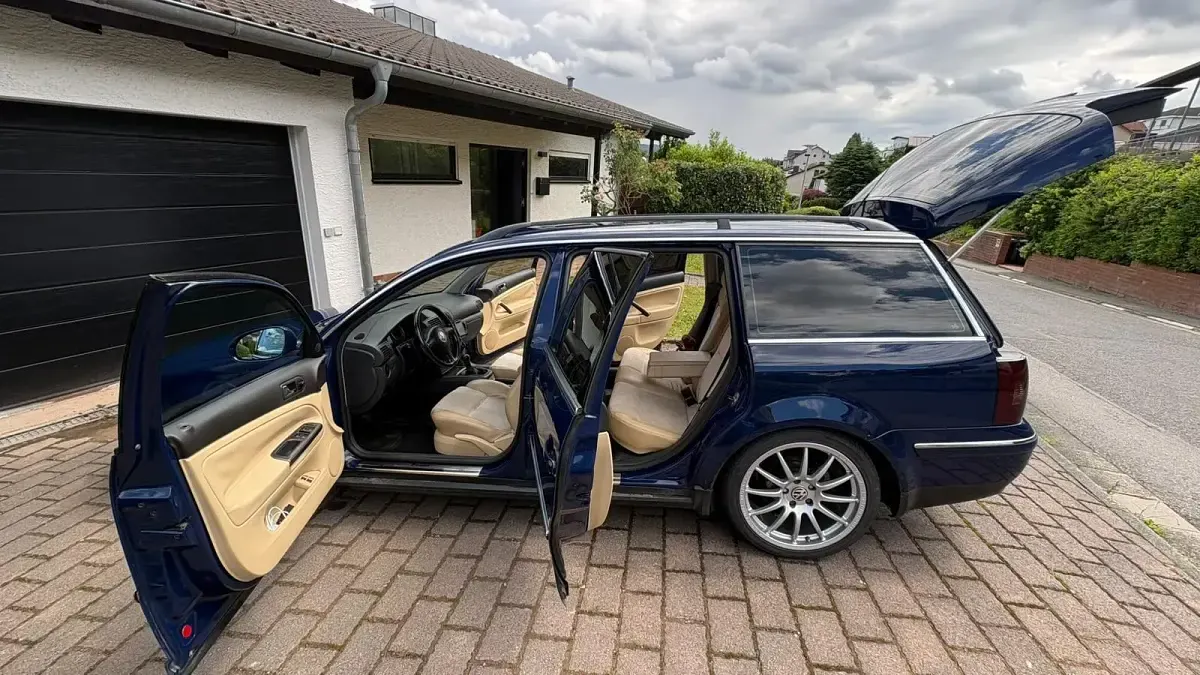 Gebraucht VW Passat 136 PS (100 kW) 2004 Blau Kombi