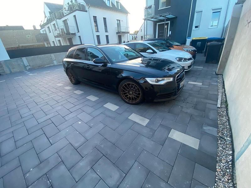 Schwarz Gebraucht 2014 Audi A6 Kombi | 12.000 € (Guter Preis) - Bild 1/4