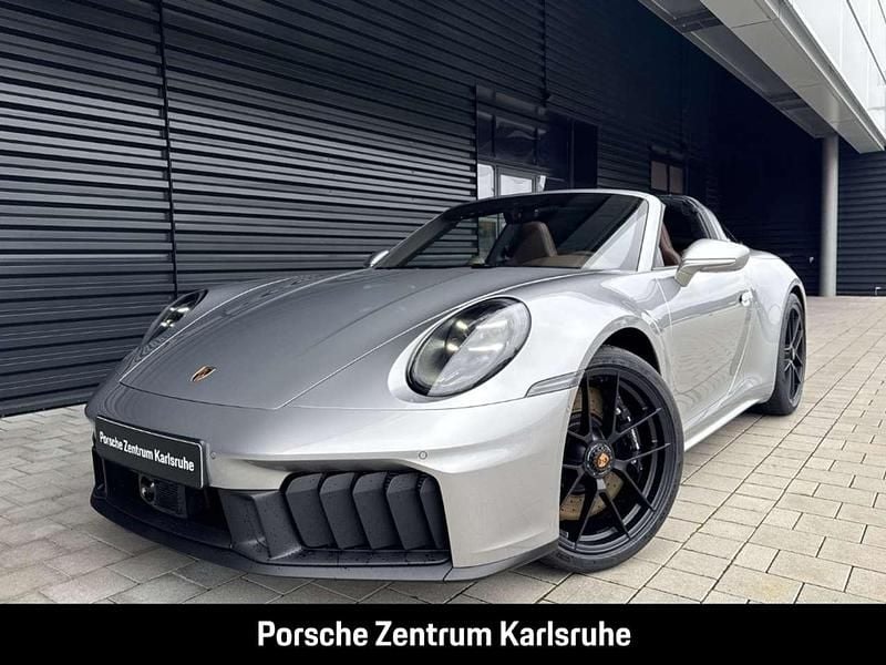 Gebraucht Porsche 992 541 PS (397 kW) 2026 Silber Coupé