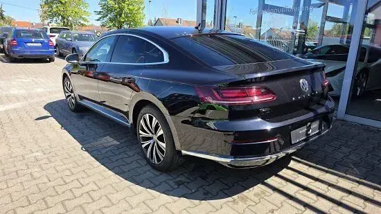 Gebraucht VW Arteon Elegance 150 PS (110 kW) 2018 Schwarz Kleinwagen