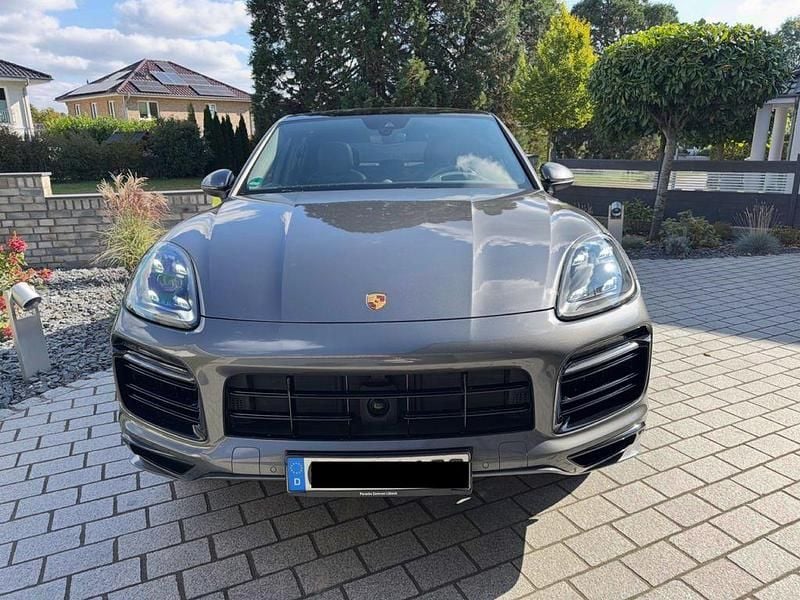 Grau Gebraucht 2021 Porsche Cayenne SUV | 66.900 € (Guter Preis) - Bild 1/4