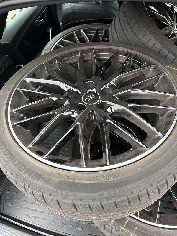 Gebraucht Audi Q2 Design 190 PS (139 kW) 2023 Grau SUV