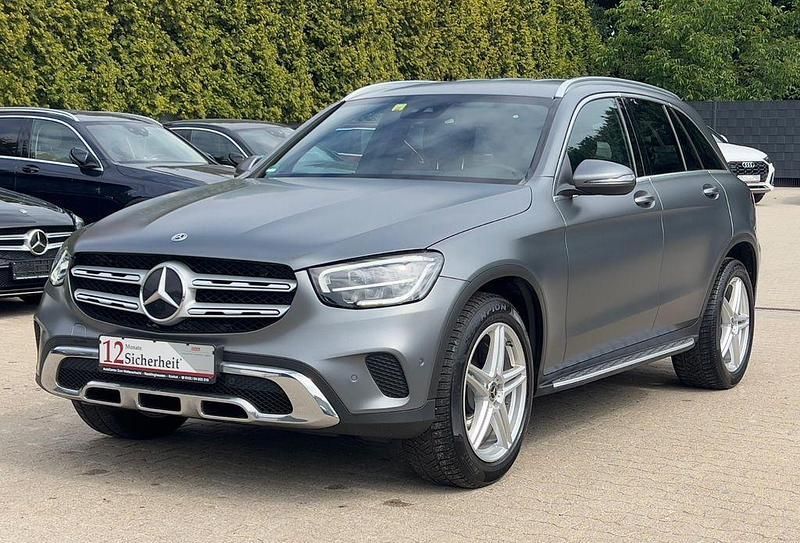 Selenitgrau magnolackierung Gebraucht 2022 Mercedes GLC300 SUV | 28.990 € (Guter Preis) - Bild 1/4
