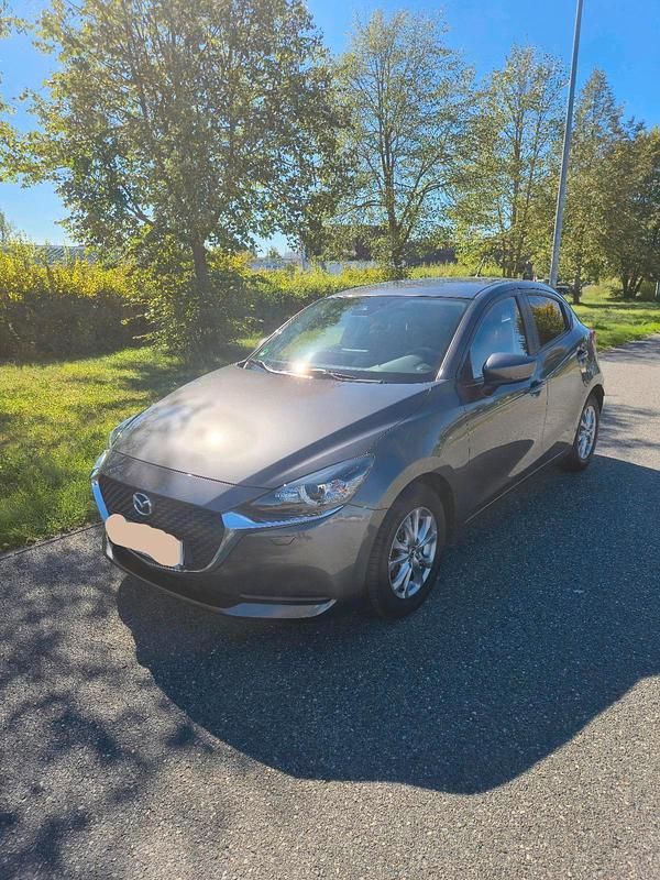 Grau Gebraucht 2022 Mazda 2 Kleinwagen | 14.900 € (Guter Preis) - Bild 1/4