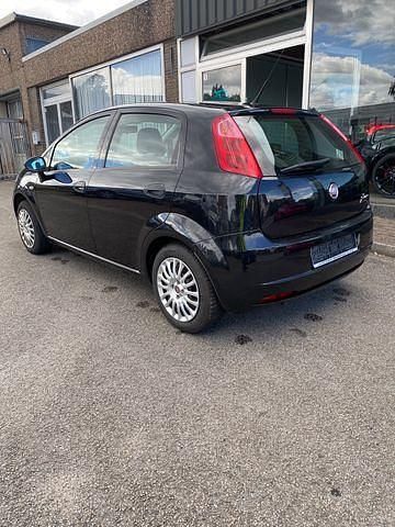 Gebraucht Fiat Punto 75 PS (55 kW) 2013 Schwarz Kleinwagen