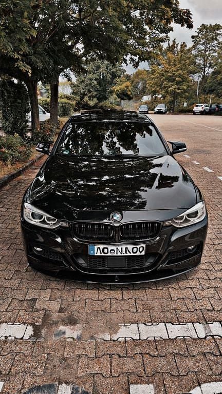 Schwarz Gebraucht 2014 BMW 335 Performance Limousine | 19.900 € (Fairer Preis) - Bild 1/4