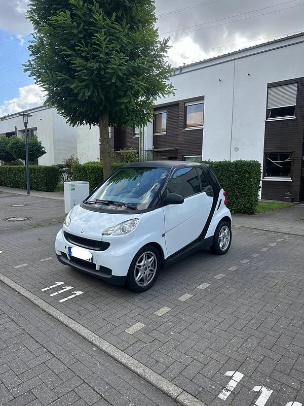 Weiß Gebraucht 2008 Smart ForTwo Coupé Coupé | 3.100 € (Fairer Preis) - Bild 1/4
