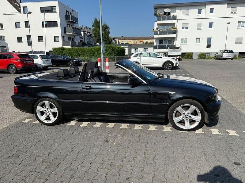 Schwarz Gebraucht 2003 BMW 320 Cabriolet Sport Line Cabrio | 7.200 € (Guter Preis) - Bild 1/4