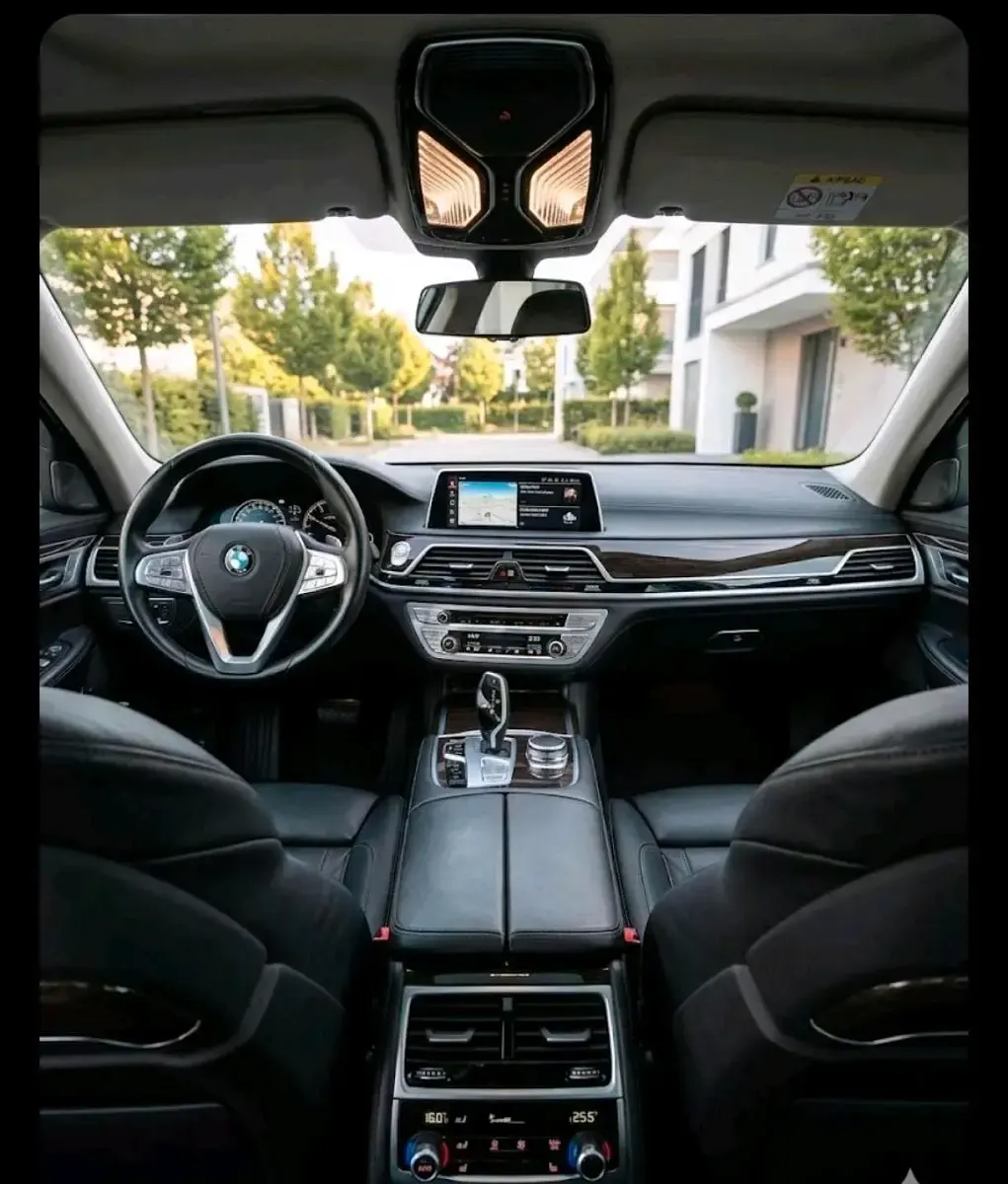 Gebraucht BMW 730 265 PS (194 kW) 2016 Schwarz Limousine
