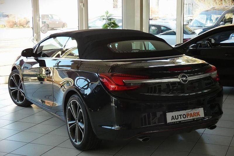 Gebraucht Opel Cascada Innovation 200 PS (147 kW) 2014 Schwarz Cabrio