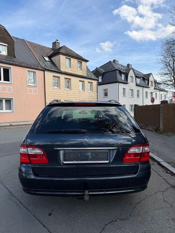 Gebraucht Mercedes E280 177 PS (130 kW) 2005 Blau Kombi