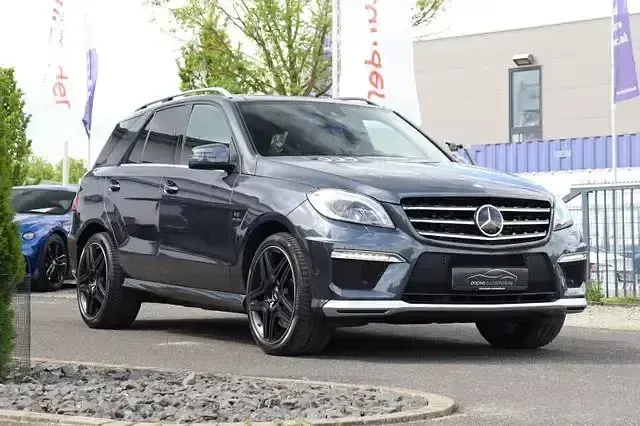 Gebraucht Mercedes ML63 AMG AMG 557 PS (409 kW) 2016 Tenoritgrau  metalliclack SUV