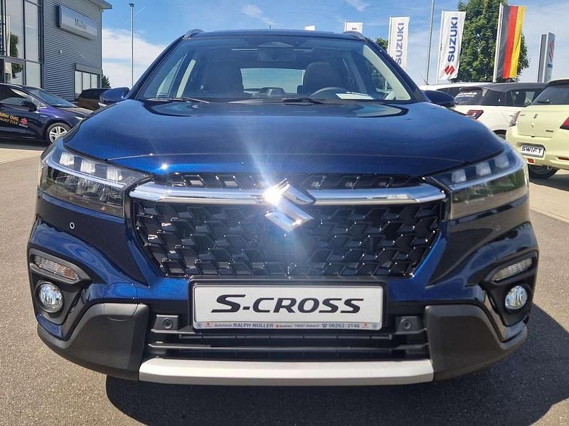 Neu Suzuki SX4 Comfort+ 110 PS (80 kW) 2025 Sphere blue pearl Limousine