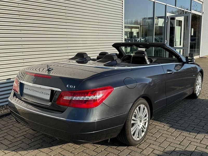 Gebraucht Mercedes E200 184 PS (135 kW) 2010 Tenoritgrau  metalliclack Cabrio