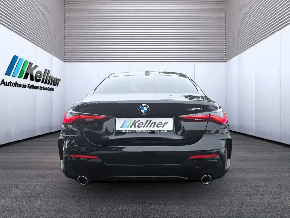 Gebraucht BMW 420 M Sport 184 PS (135 kW) 2025 Saphirschwarz Coupé