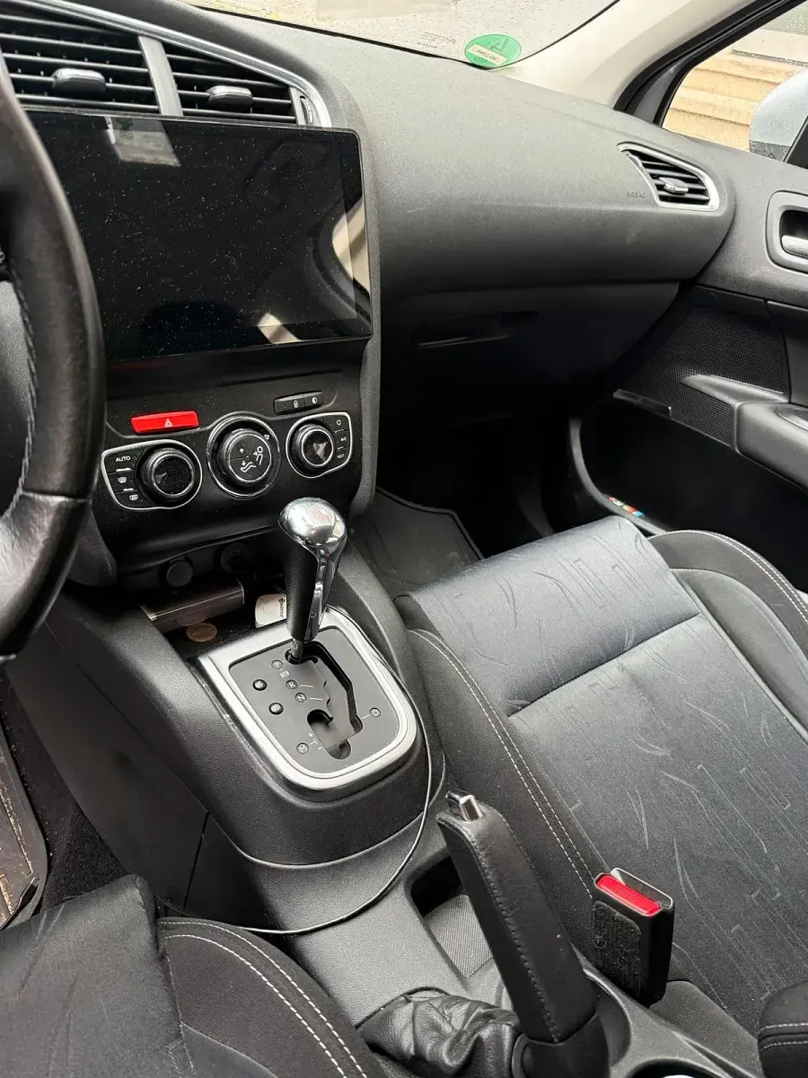 Used Citroën C4 120 HP (88 kW) 2013 Silver Hatchback