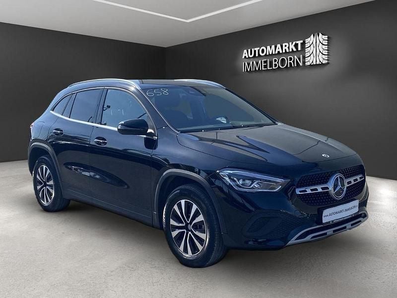 Schwarz Gebraucht 2022 Mercedes GLA250 SUV | 35.280 € (Guter Preis) - Bild 1/4
