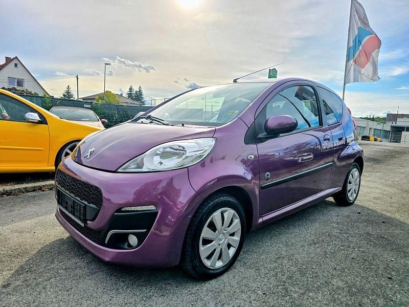 Gebraucht Peugeot 107 Envy 68 PS (50 kW) 2012 Violett Kleinwagen