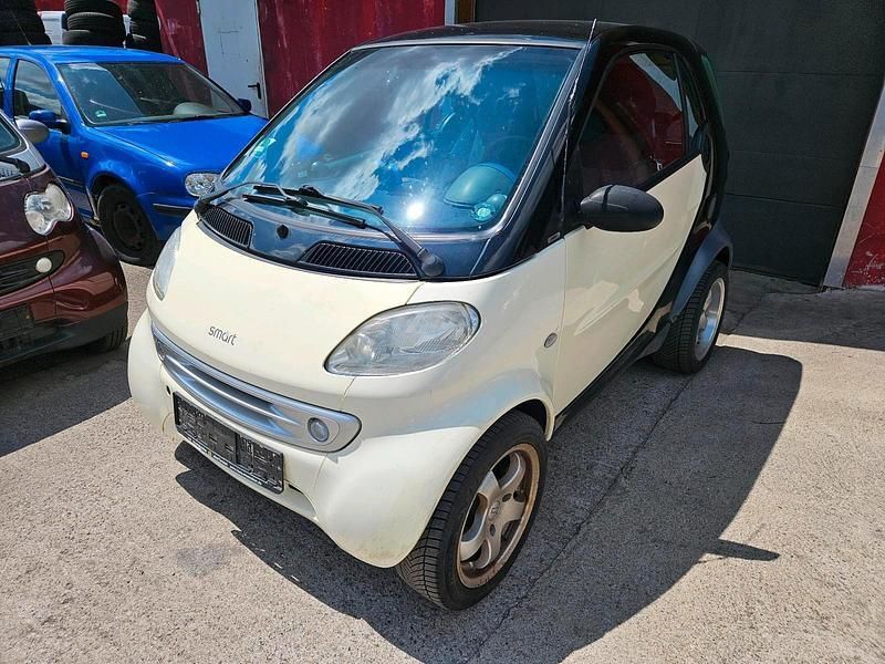 Beige Gebraucht 2000 Smart ForTwo Coupé Kleinwagen | 1.599 € (Fairer Preis) - Bild 1/4