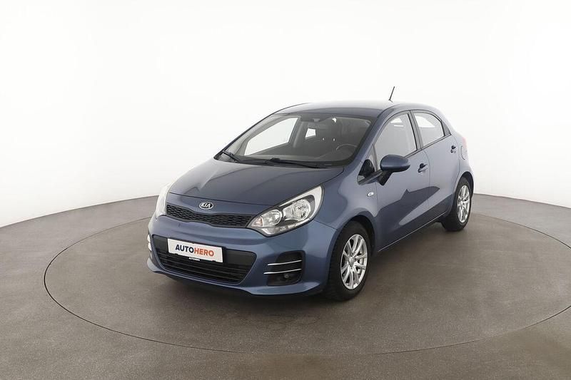 Blau Gebraucht 2016 Kia Rio DREAM-TEAM Edition Limousine | 9.020 € (Etwas zu teuer) - Bild 1/3