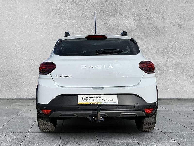 Gebraucht Dacia Sandero Expression 101 PS (74 kW) 2023 Weiß SUV