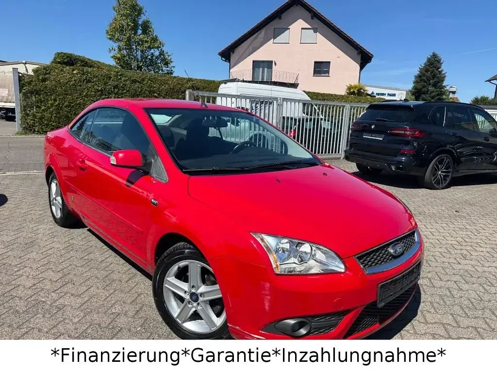 Gebraucht Ford Focus Cabriolet Trend 101 PS (74 kW) 2008 Rot Cabrio