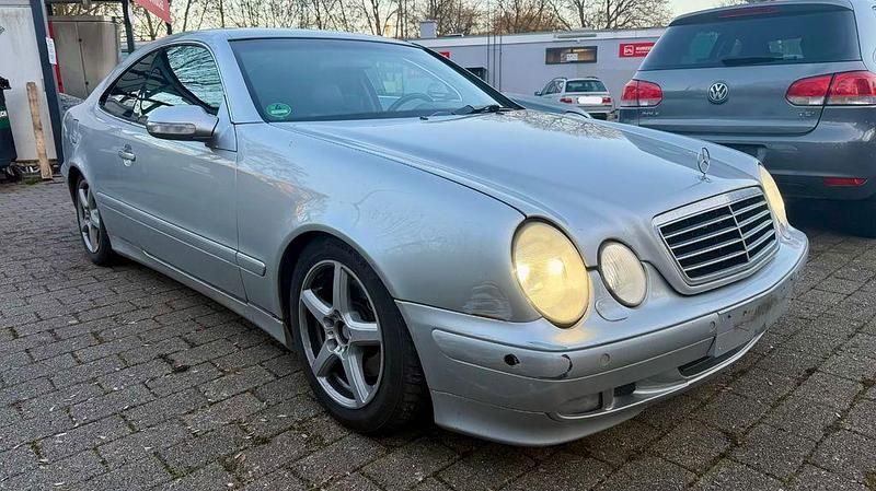 Gebraucht Mercedes CLK320 Elegance 218 PS (160 kW) 2000 Silber Coupé