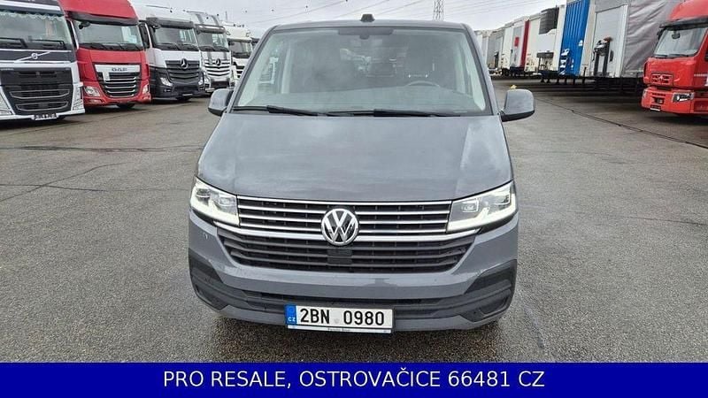 Second-hand VW Multivan 150 CP (110 kW) 2021 Gri Monovolum