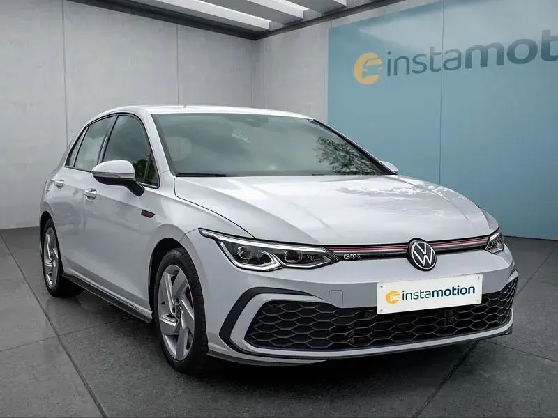Gebraucht VW Golf VIII 245 PS (180 kW) 2023 Weiß Kleinwagen
