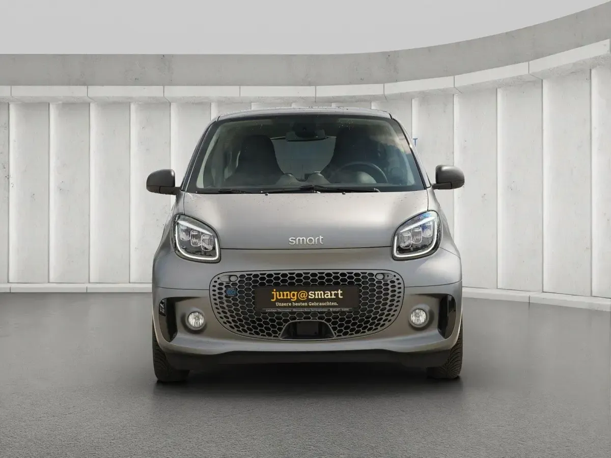 Gebraucht Smart ForTwo Coupé 60 kW (82 PS) 2024 Bodypanels in titania grey (ma Kleinwagen