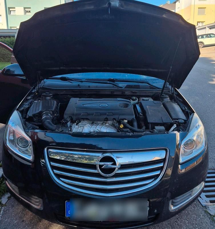 Schwarz Gebraucht 2012 Opel Insignia Kombi | 2.900 € (Guter Preis) - Bild 1/4