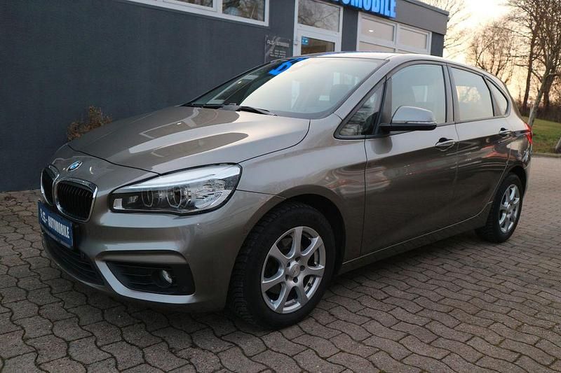Gebraucht BMW 218 Active Tourer Performance 150 PS (110 kW) 2014 Silber Van / Kleinbus