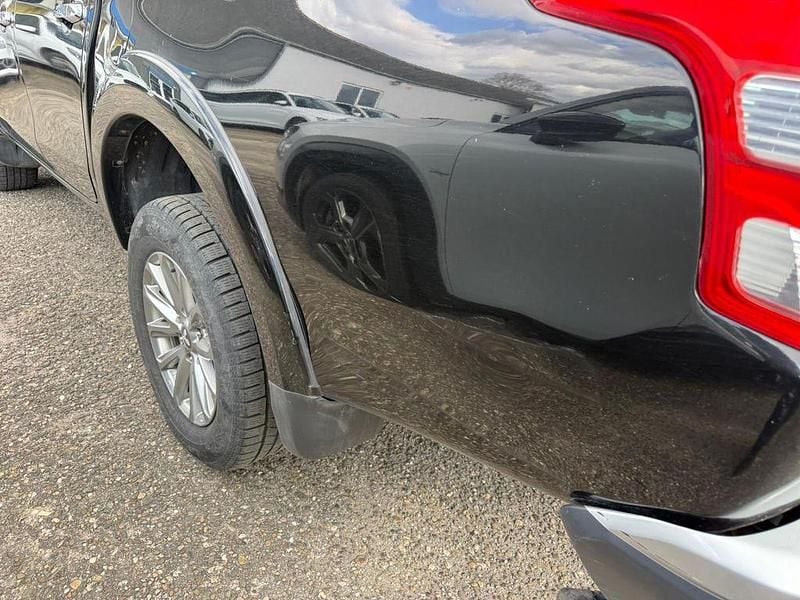 Gebraucht Mitsubishi L200 Plus 181 PS (133 kW) 2017 Schwarz Pickup