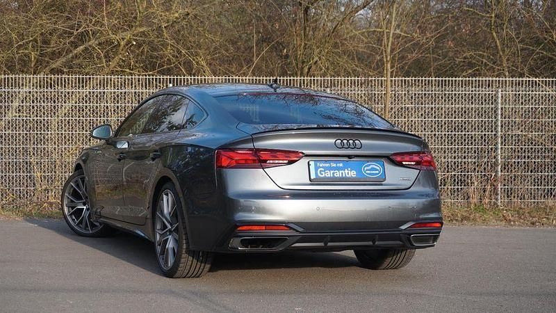 Gebraucht Audi A5 S-Line 204 PS (150 kW) 2022 Grau Coupé