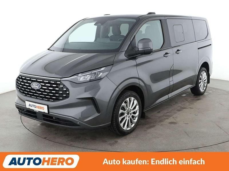 Grau Gebraucht 2024 Ford Tourneo Titanium Van / Kleinbus | 48.490 € (Fairer Preis) - Bild 1/3