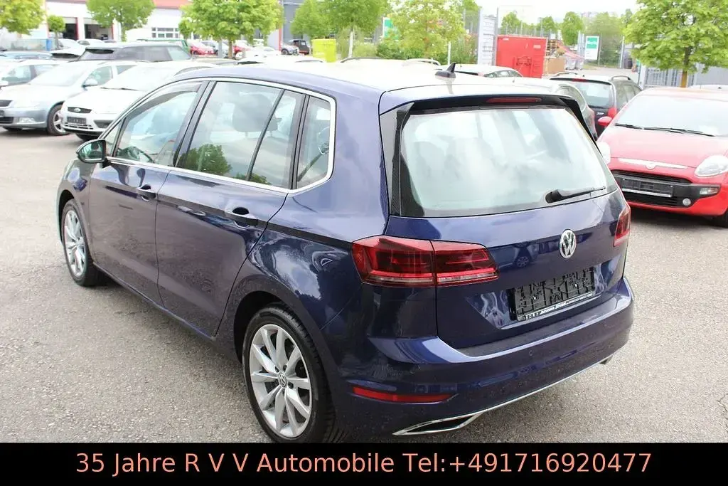 Używany VW Golf Highline 150 KM (110 kW) 2020 Niebieski Minivan