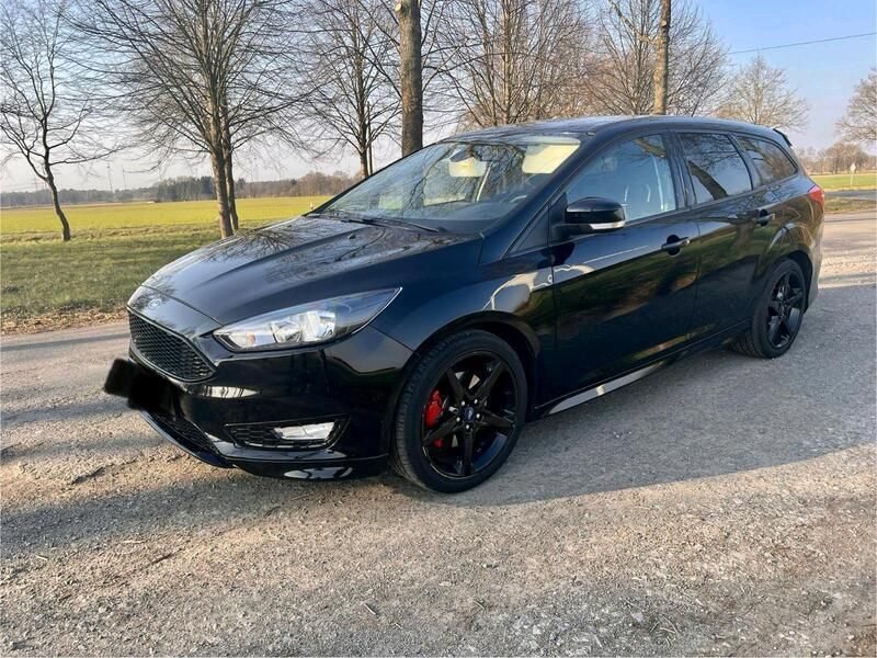 Schwarz Gebraucht 2016 Ford Focus Kombi | 9.700 € (Guter Preis) - Bild 1/4