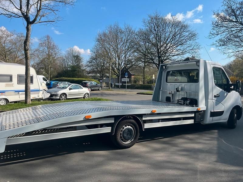 Gebraucht Renault Master 165 PS (121 kW) 2015 Weiß Van