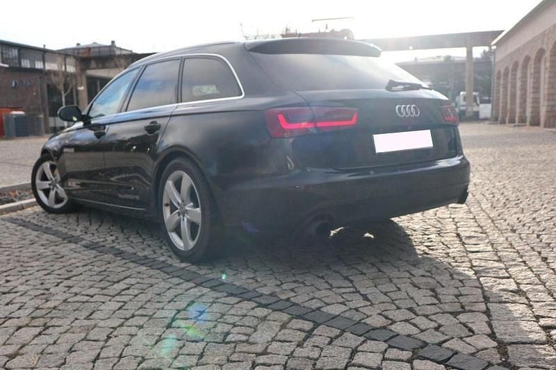 Gebraucht Audi A6 Premium 313 PS (230 kW) 2012 Schwarz Kombi