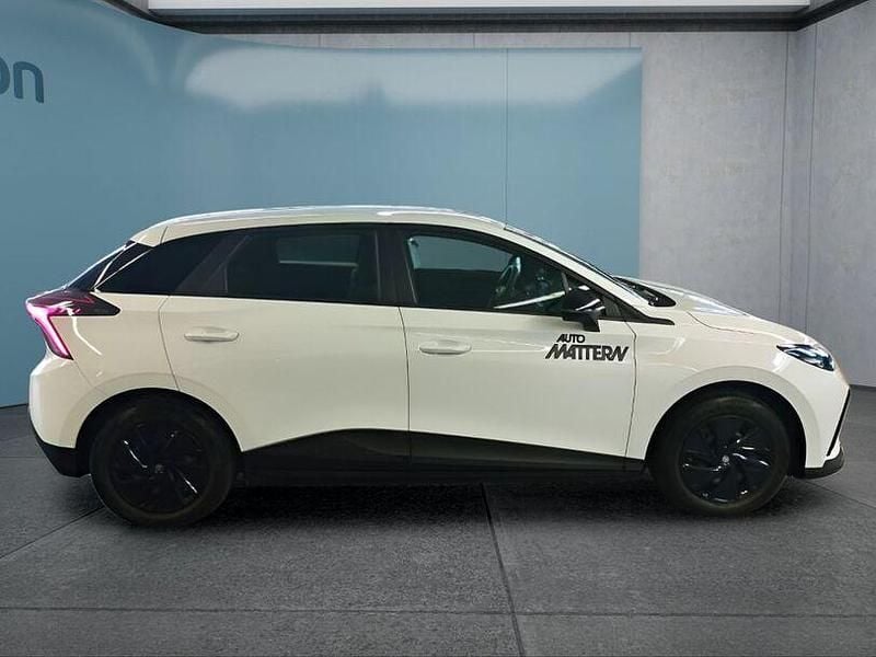 Używany MG MG4 EV 125 kW (170 KM) 2022 Biały Hatchback