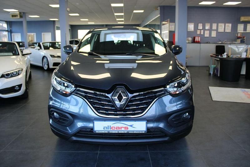 Gebraucht Renault Kadjar Business 140 PS (102 kW) 2022 Schwarz SUV