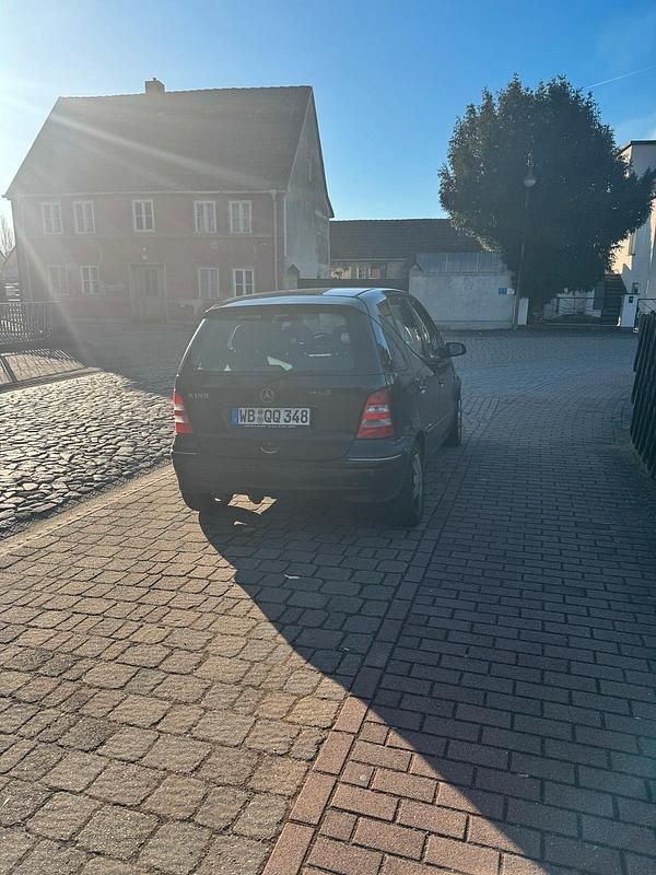 Gebraucht Mercedes A190 125 PS (91 kW) 2002 Schwarz Kleinwagen