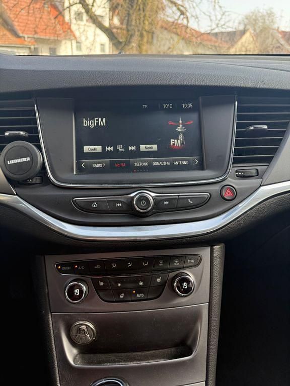 Gebraucht Opel Astra Active 125 PS (91 kW) 2016 Grau Limousine