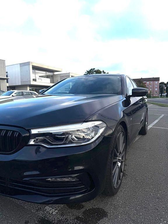 Gebraucht BMW 530 Shadowline 265 PS (194 kW) 2017 Schwarz Limousine