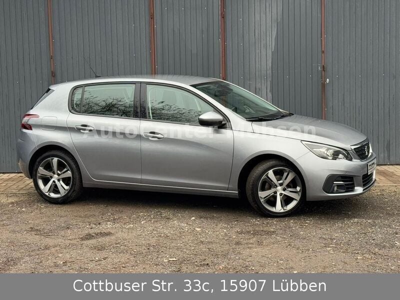 Gebraucht Peugeot 308 Active 131 PS (96 kW) 2018 Grau Limousine