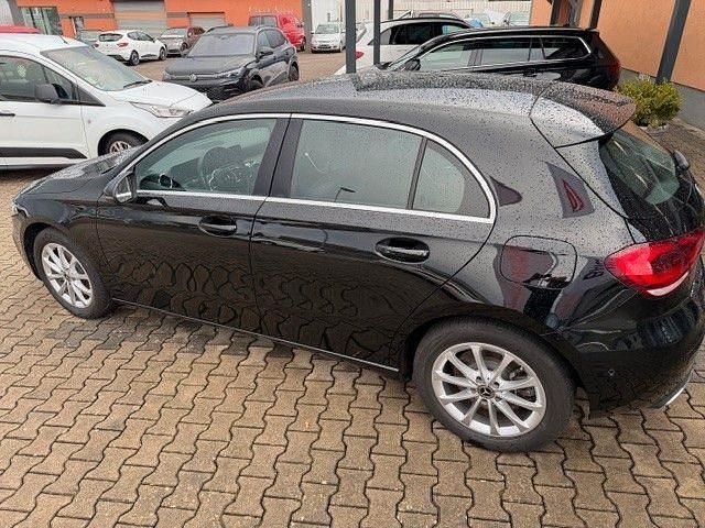 Gebraucht Mercedes A250 Progressive 218 PS (160 kW) 2021 Schwarz Limousine